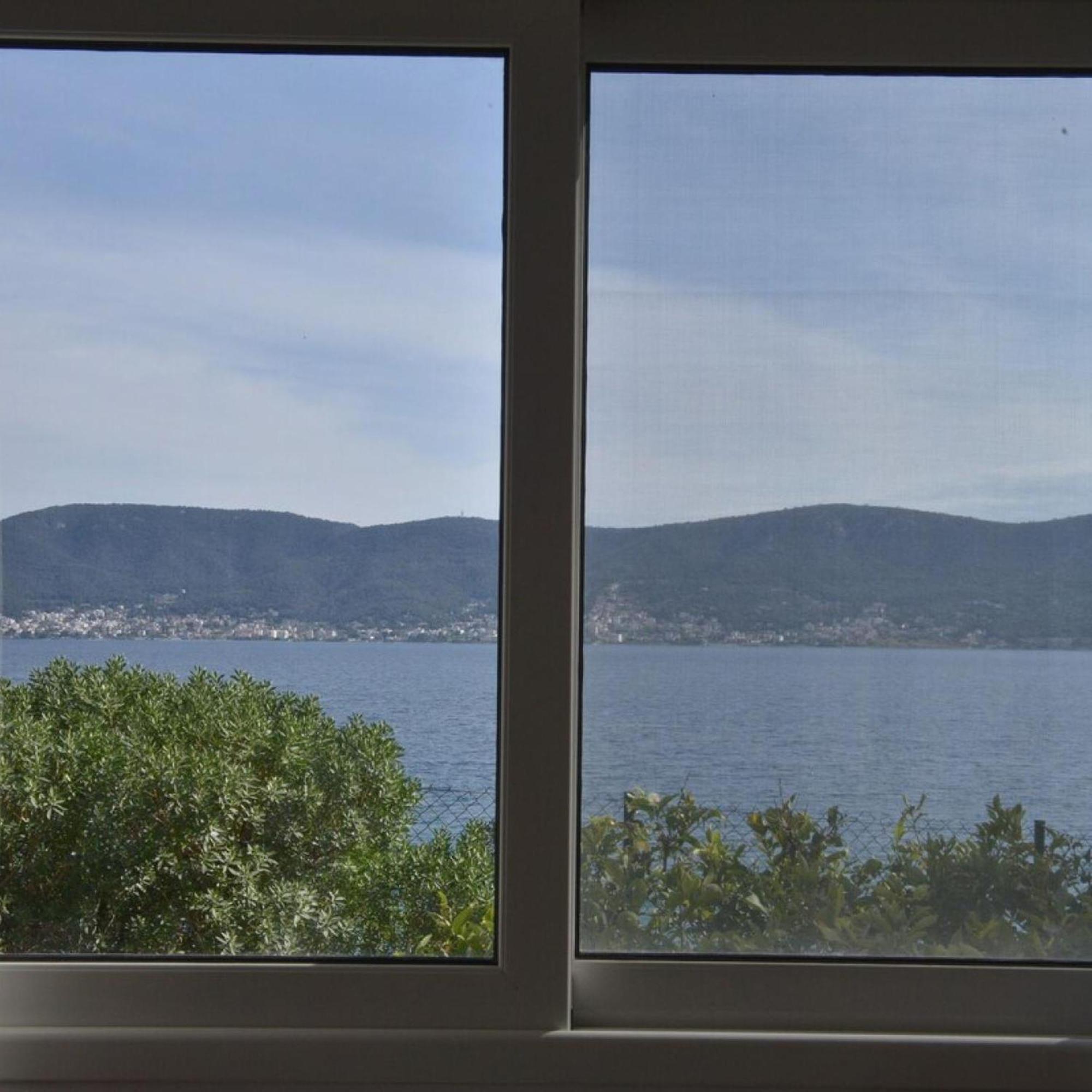 Salamis Beachfront House Exterior foto